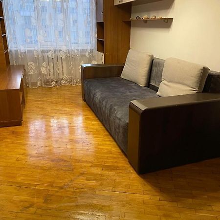 Apartment Next To Metro Station Pechersk Kiev Buitenkant foto