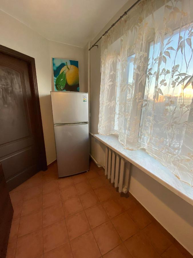 Apartment Next To Metro Station Pechersk Kiev Buitenkant foto