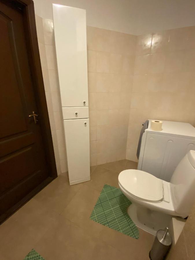 Apartment Next To Metro Station Pechersk Kiev Buitenkant foto